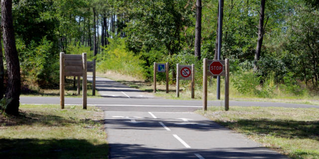 © Fernandes Marie Castets Entrée Piste Cyclable En Direction De Linxe (2)