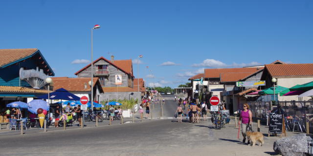 Contis plage et ses commerces | Côte Landes Nature