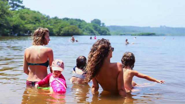 Famille au lac de Léon en Côte Landes Nature