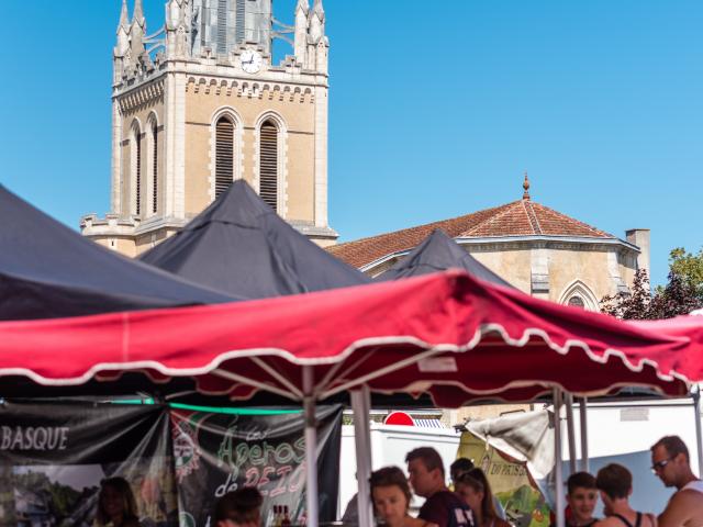 Marché estival à Lit-et-Mixe | Côte Landes Nature Tourisme