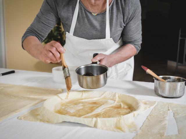 Tourtière en fabrication | Côte Landes Nature Tourisme